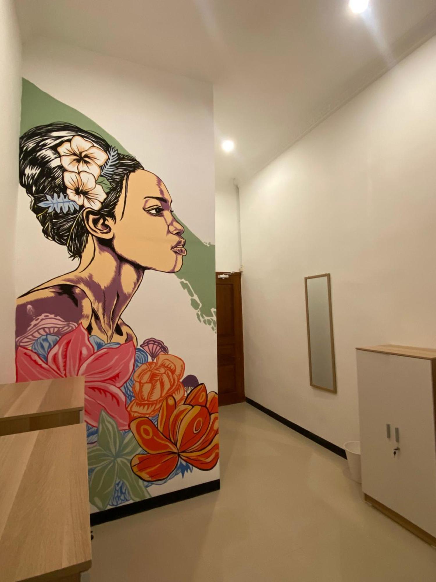Revive By Snooze Hostel Banyuwangi  Ngoại thất bức ảnh