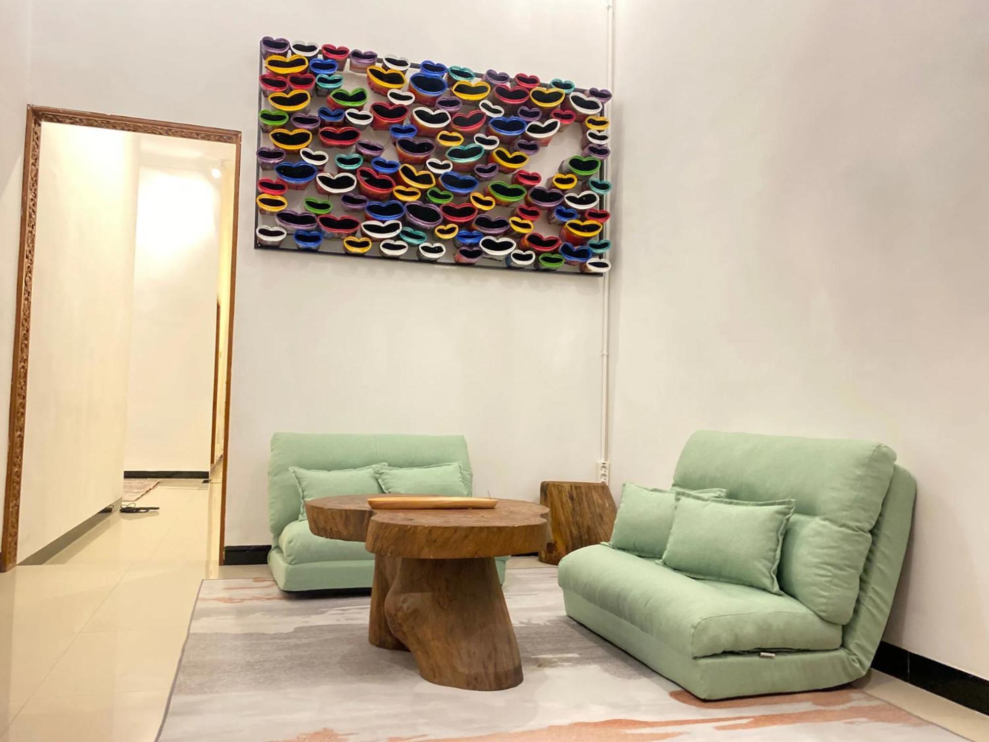 Revive By Snooze Hostel Banyuwangi  Ngoại thất bức ảnh